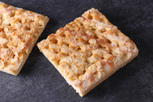 Lade das Bild in den Galerie-Viewer, 2 Butterkuchen mit Mandeln